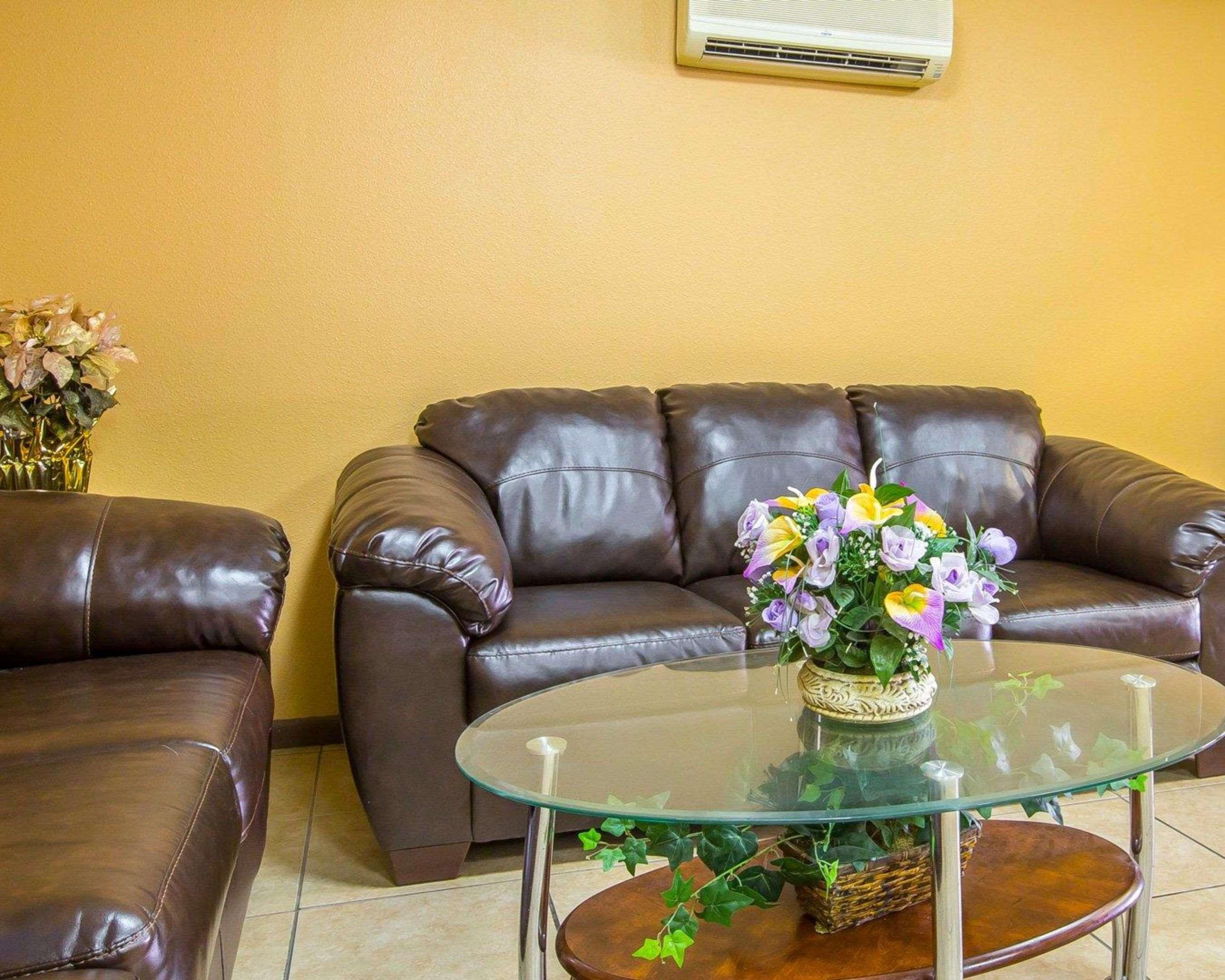 Surestay By Best Western Massena Bagian luar foto