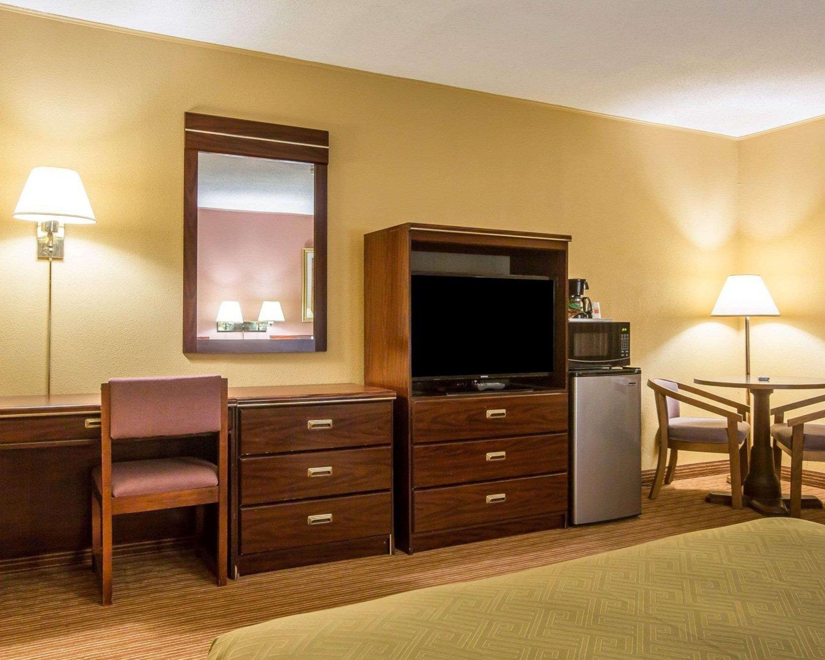 Surestay By Best Western Massena Bagian luar foto