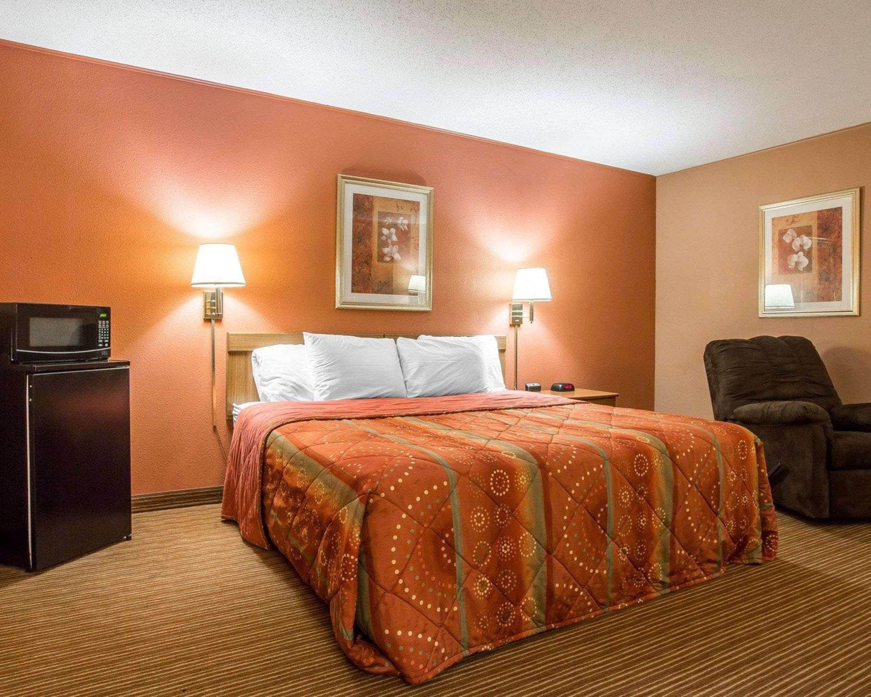 Surestay By Best Western Massena Bagian luar foto