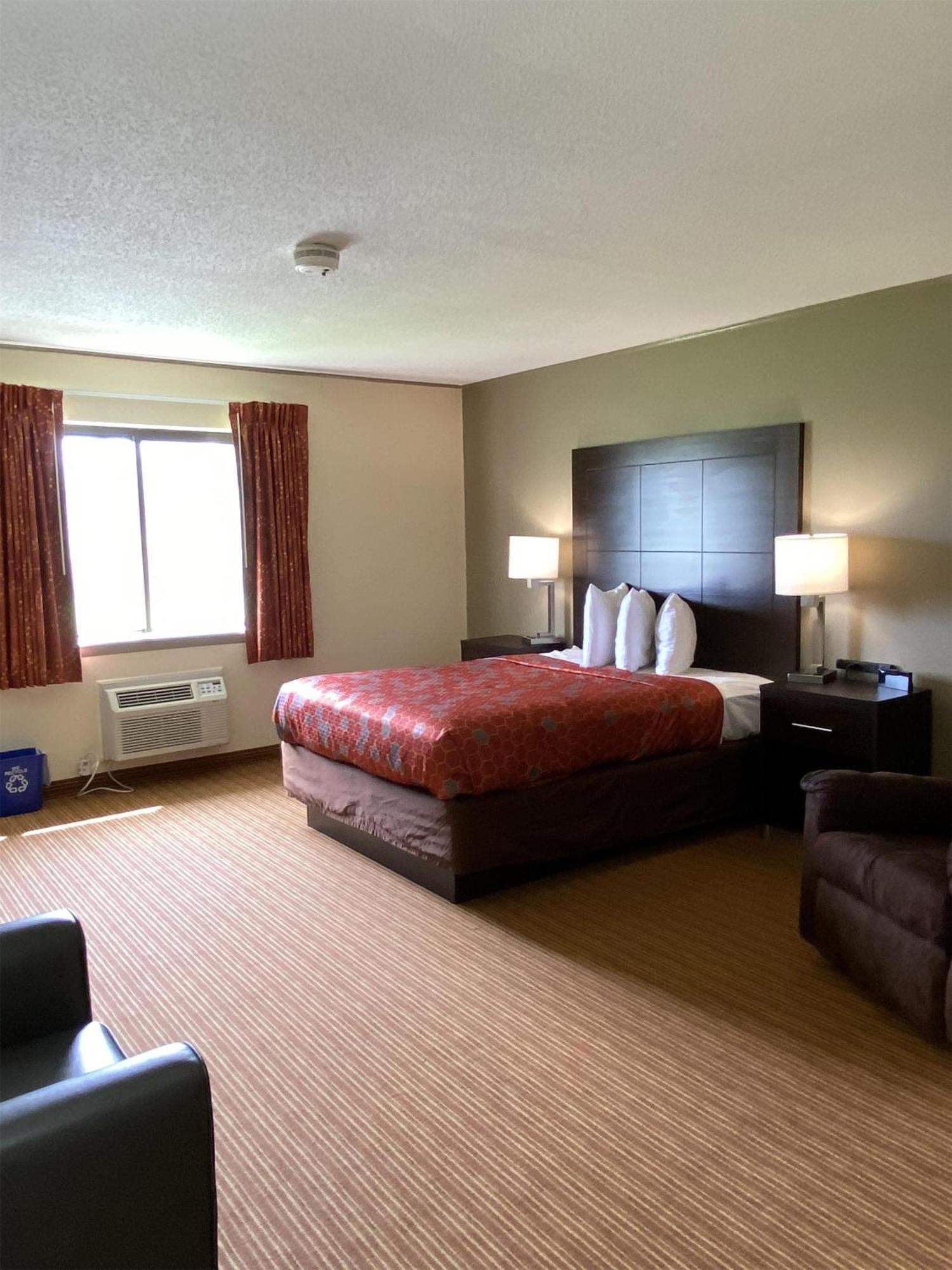 Surestay By Best Western Massena Bagian luar foto